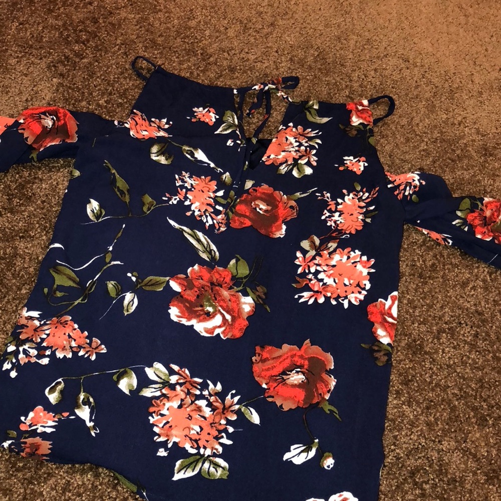 Floral top - Picture 5 of 5